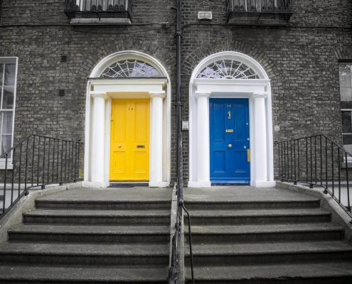 choosing your RMM Solution: yellow and blue door